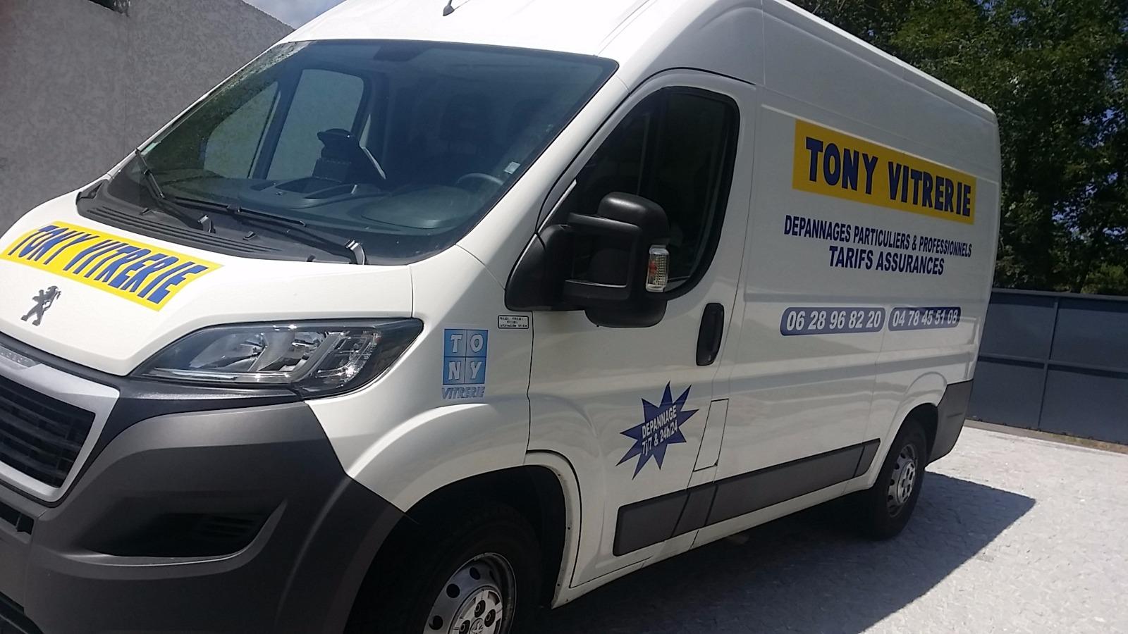 Utilitaire vitrier Tony Vitrerie